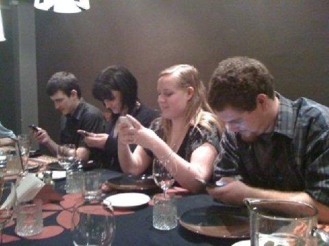 4 having dinner out with your friends image004