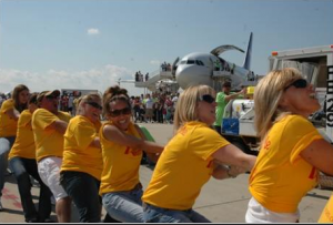 Dulles Plane Pull chick in yellow