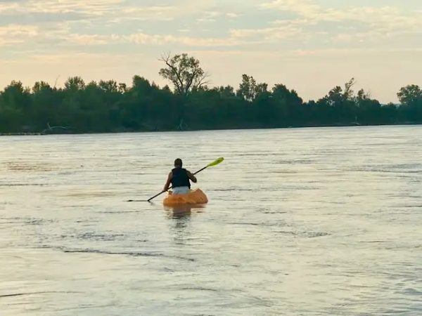 Nebraska man sets new Guinness World Record for paddling pumpkin down river