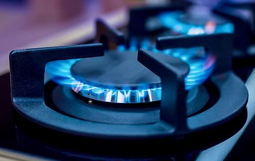 25% of 2,000 people polled have favourite ring on their cookers