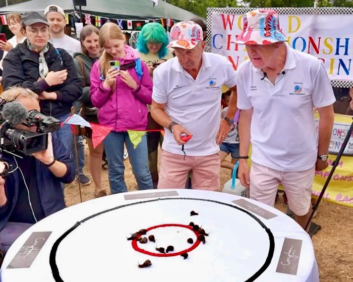 Snail Racing at DMC meetup — Ye Olde Cheshire Cheese in London — Sunday 30th of August