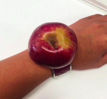 B Apple on Wrist